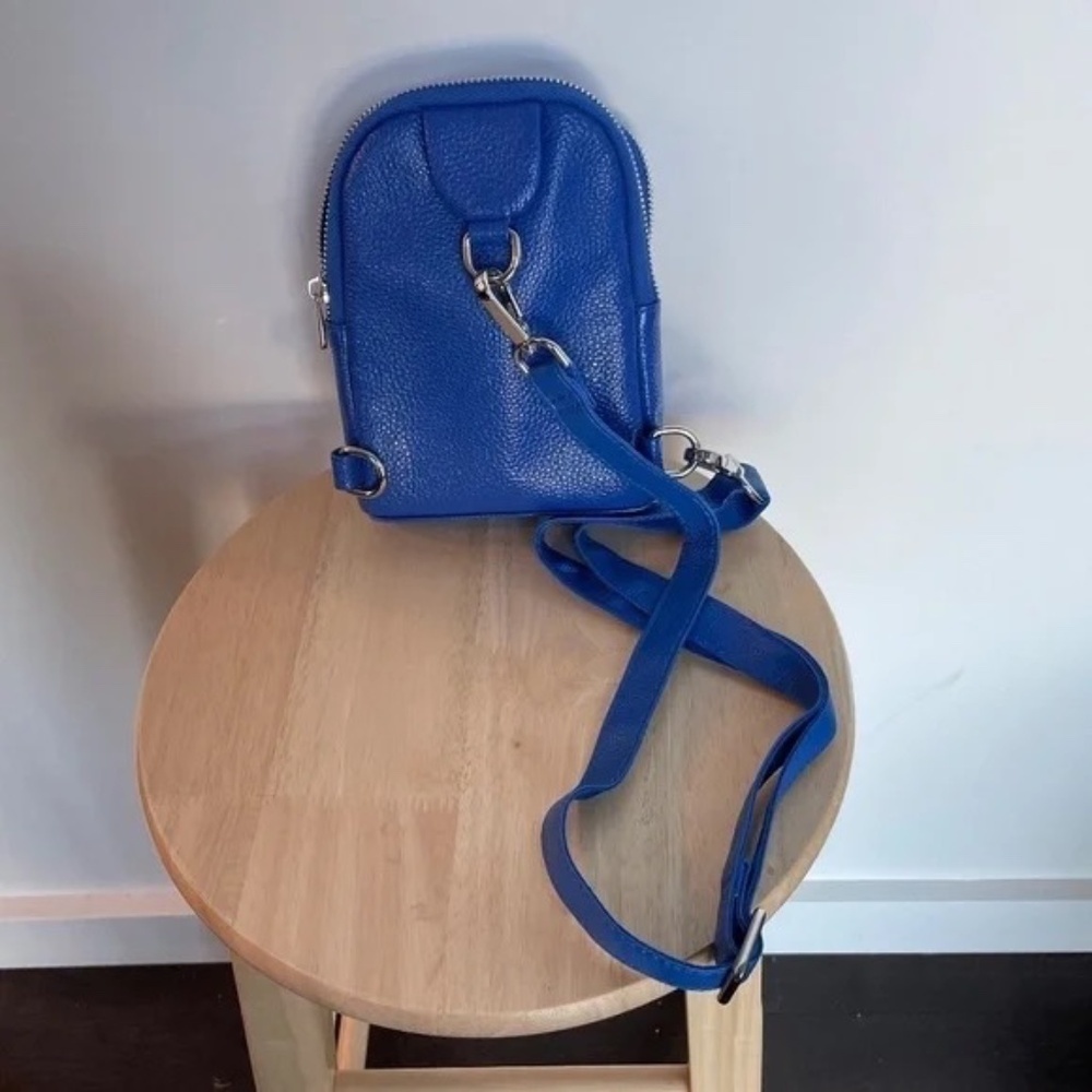 Blue Pebbled Leather Crossbody Bag / Purse - Picture 8 of 10